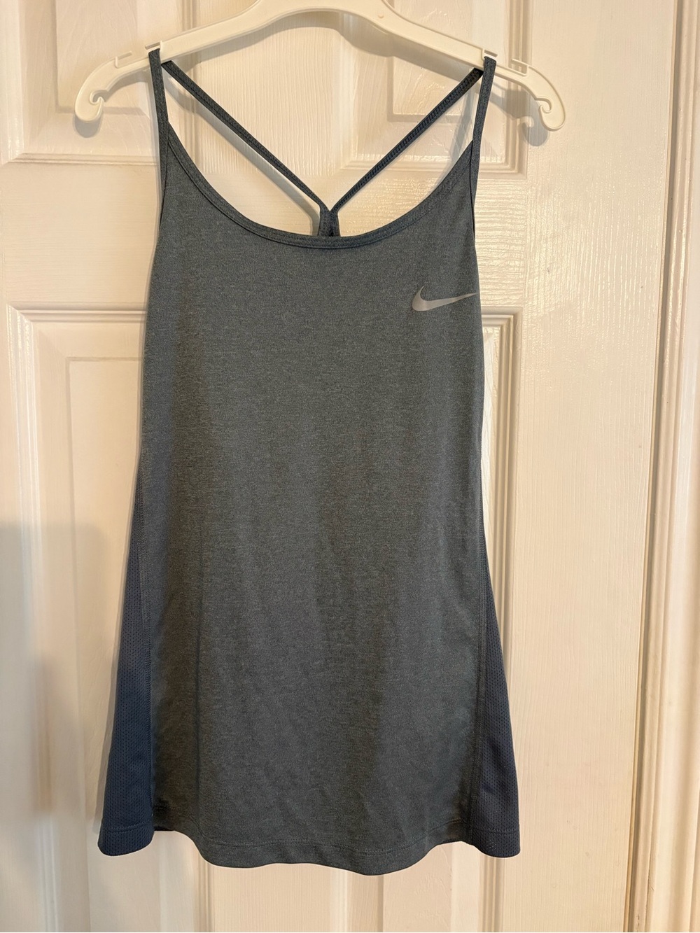 Nike Women's Dark Gray Strappy Athletic Tank Top